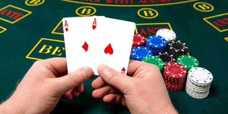 Những thuật ngữ dùng trong game Poker 2 lá
